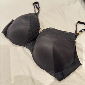 Victoria Secret Push Up Bra (NWOT)
